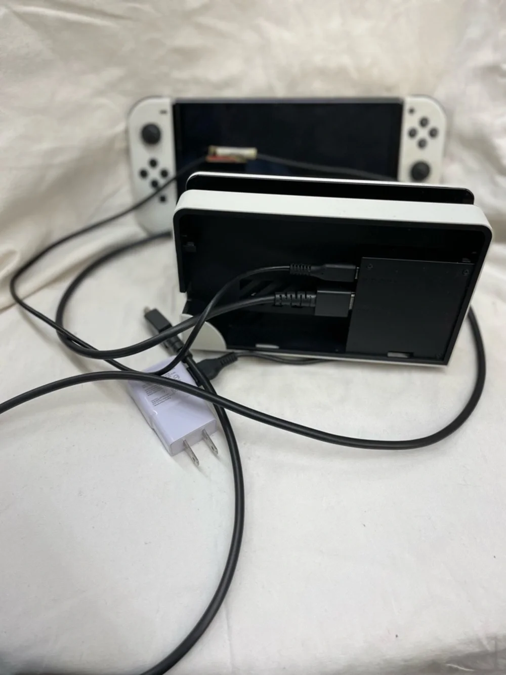 Nintendo switch White Gaming Console with Detachable Controllers/charging dock